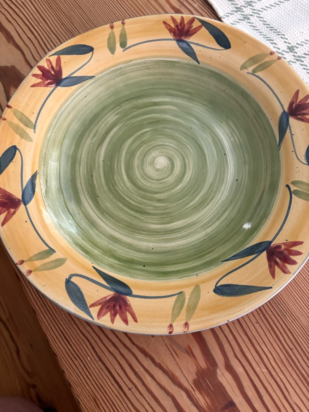 Set of Pier 1 Handpainted Stoneware Plates in Yellow and Brown. Six in set.